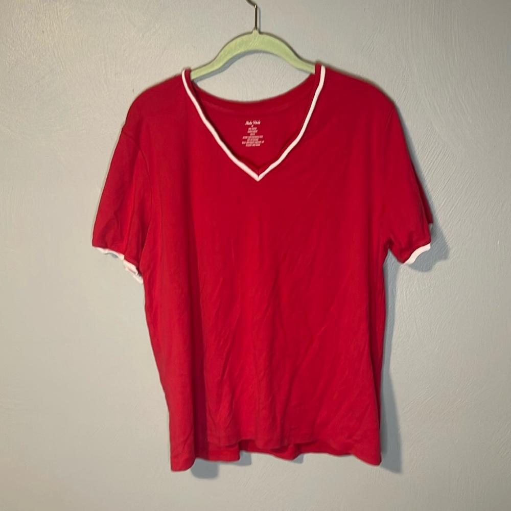 Red women’s tee 100% cotton